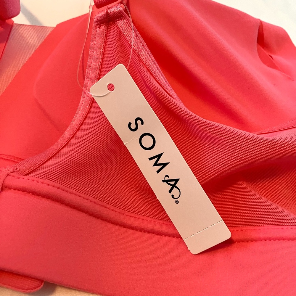 NWT Seamless soft pink mesh adjustable bralette, Soma size M - Picture 12 of 15